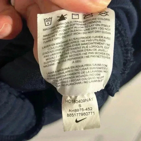 Nike navy blue ribbed hoodie sweatshirt dri-fit. Size Small, drawstring. - Picture 9 of 9